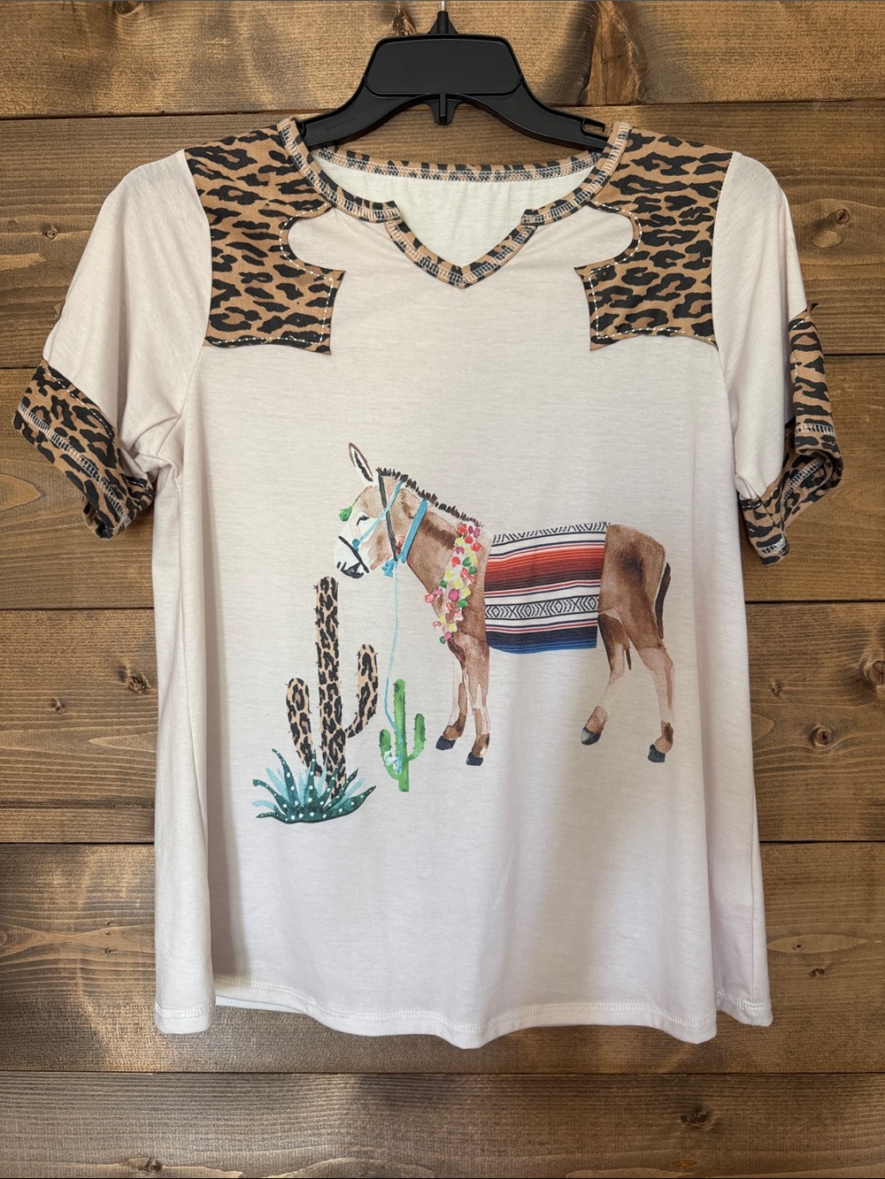 Leopard-Accent White Short Sleeve Tee with Donkey Graphic
